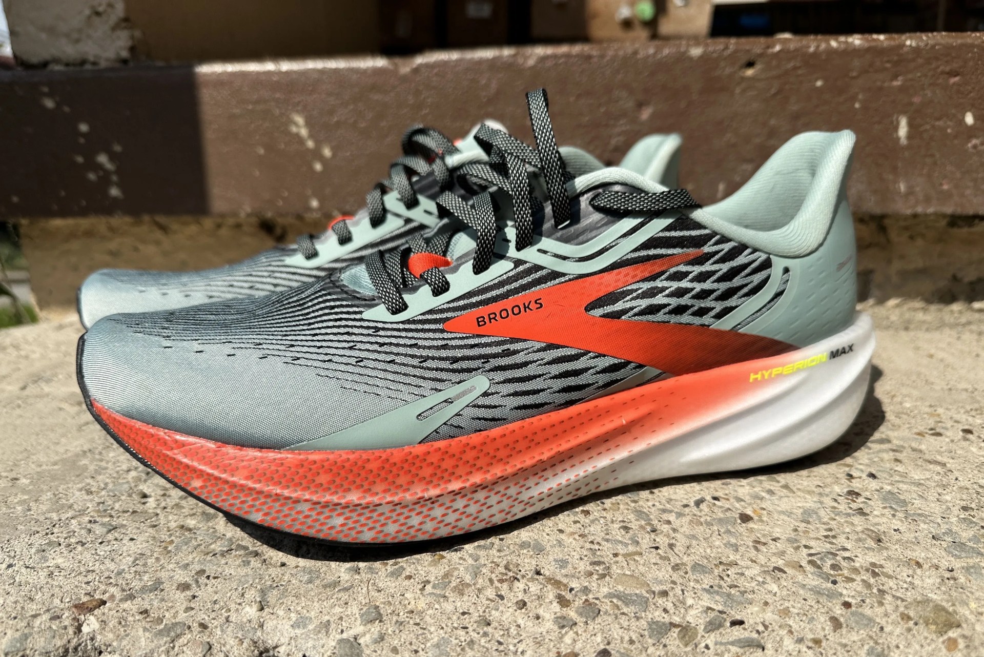 brooks hyperion max